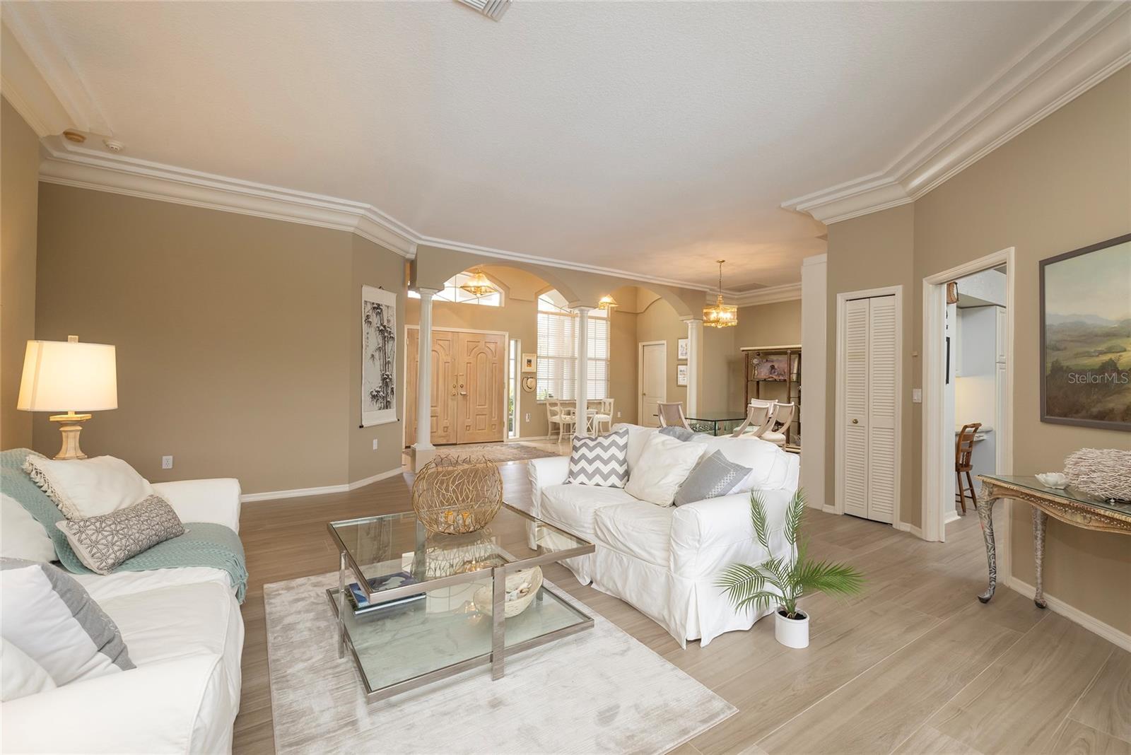 Listing photo id 15 for 4906 Turtle Creek Trail