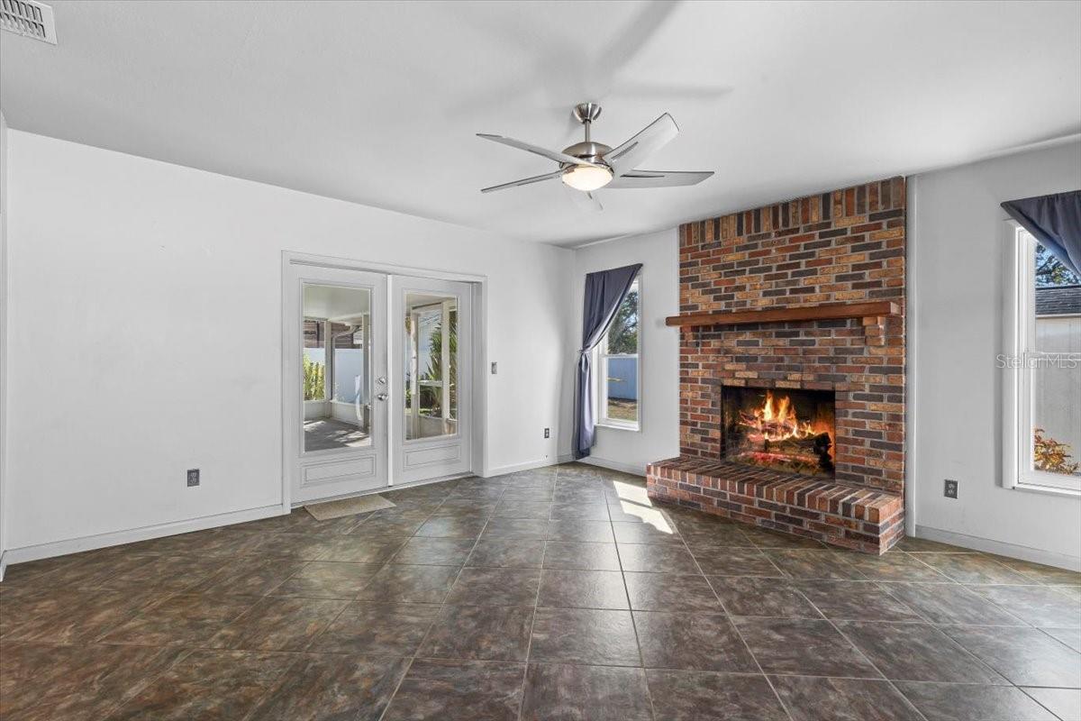 Image 21 of 30 For 6337 Lansdale Circle