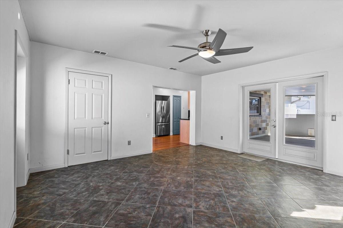 Image 22 of 30 For 6337 Lansdale Circle