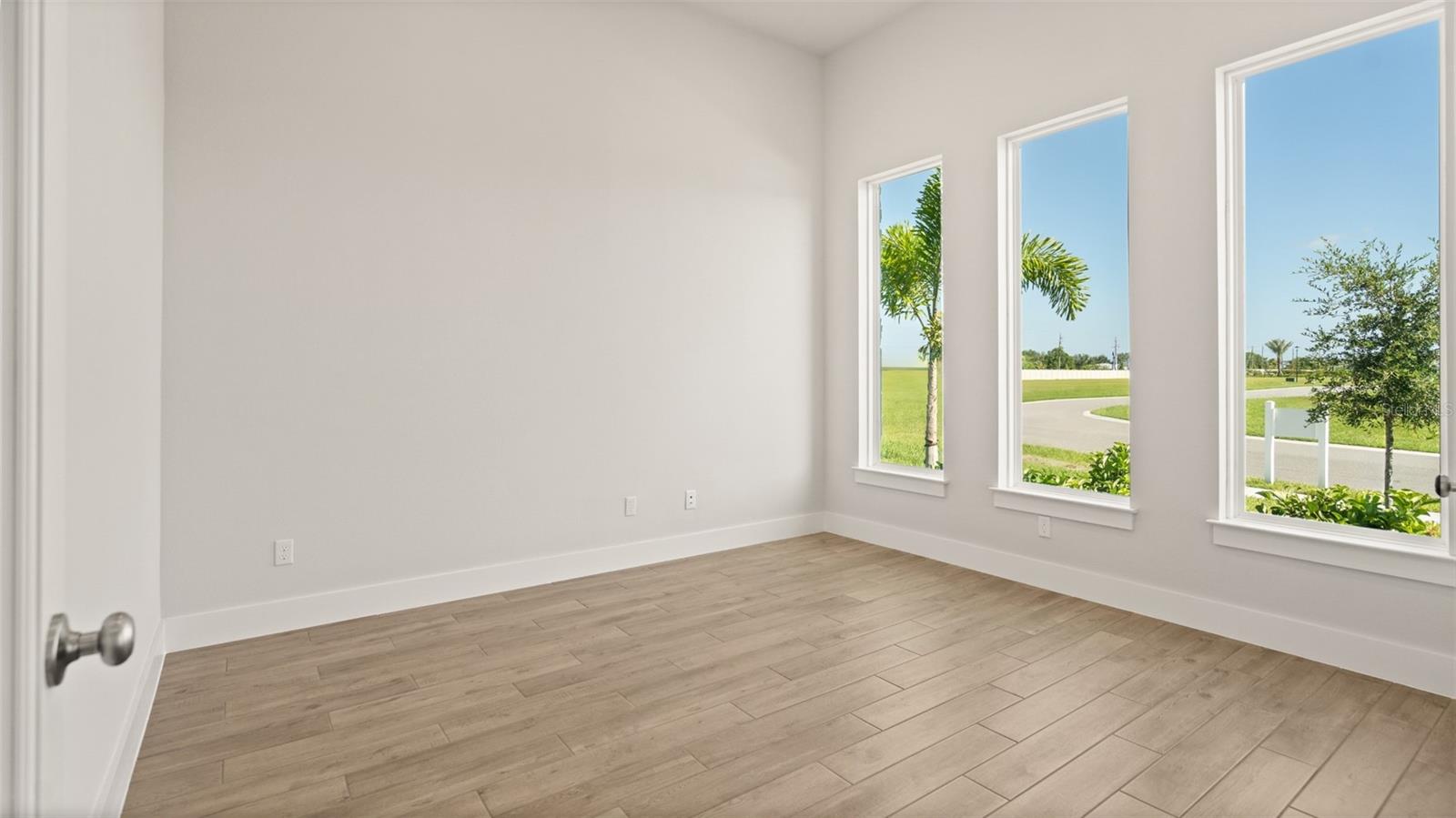 Image 12 of 18 For 3707 109th Street East
