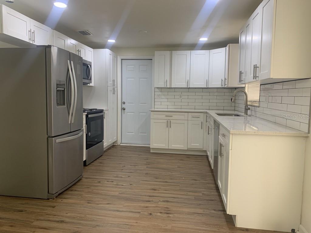 Image 14 of 28 For 7111 53rd Street