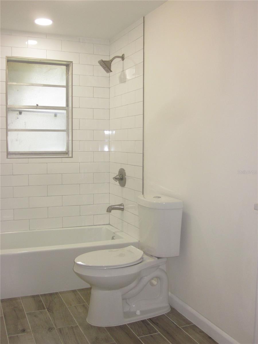 Image 17 of 28 For 7111 53rd Street