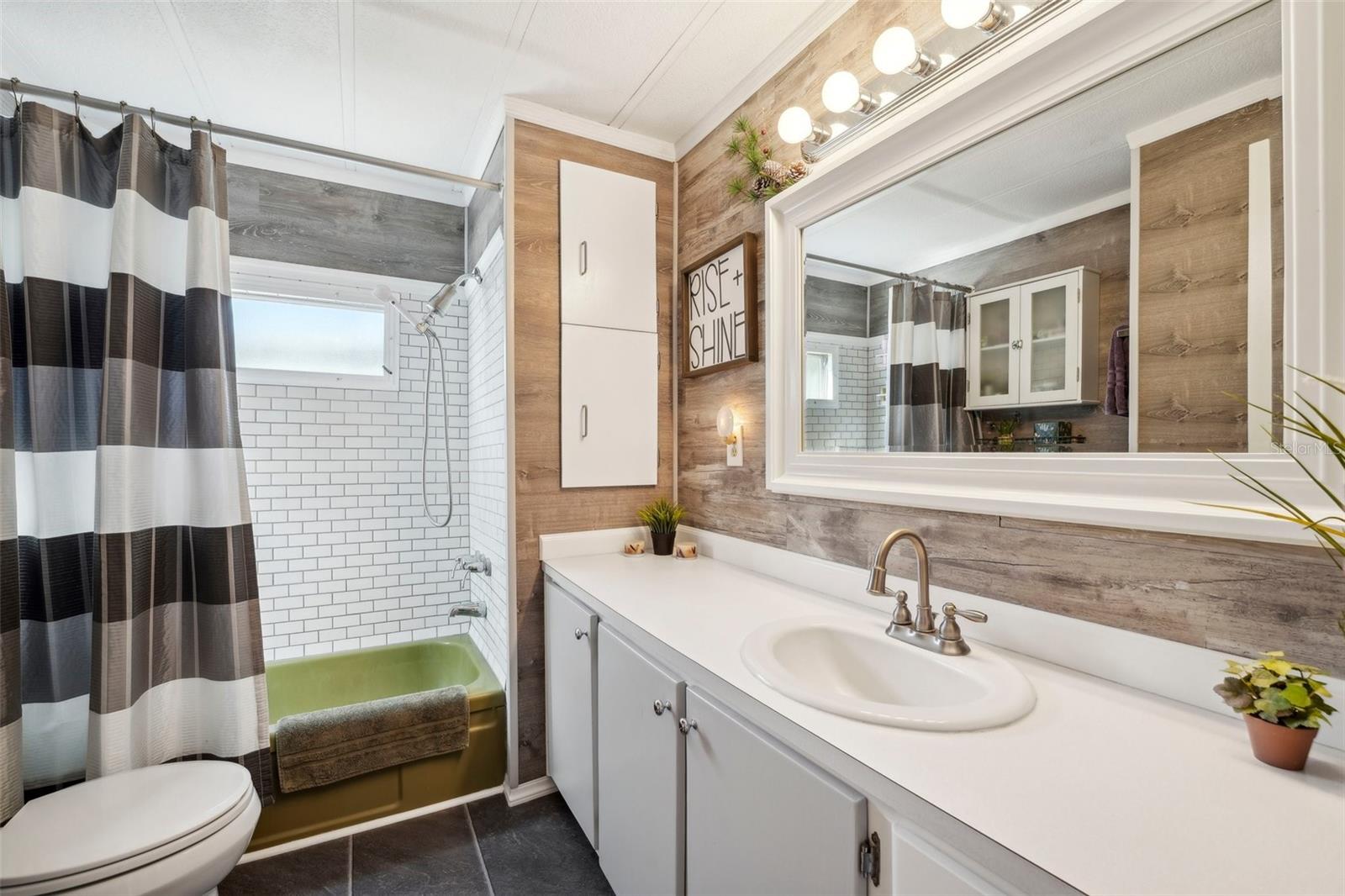 Listing photo id 12 for 1600 Old Coachman Road 709