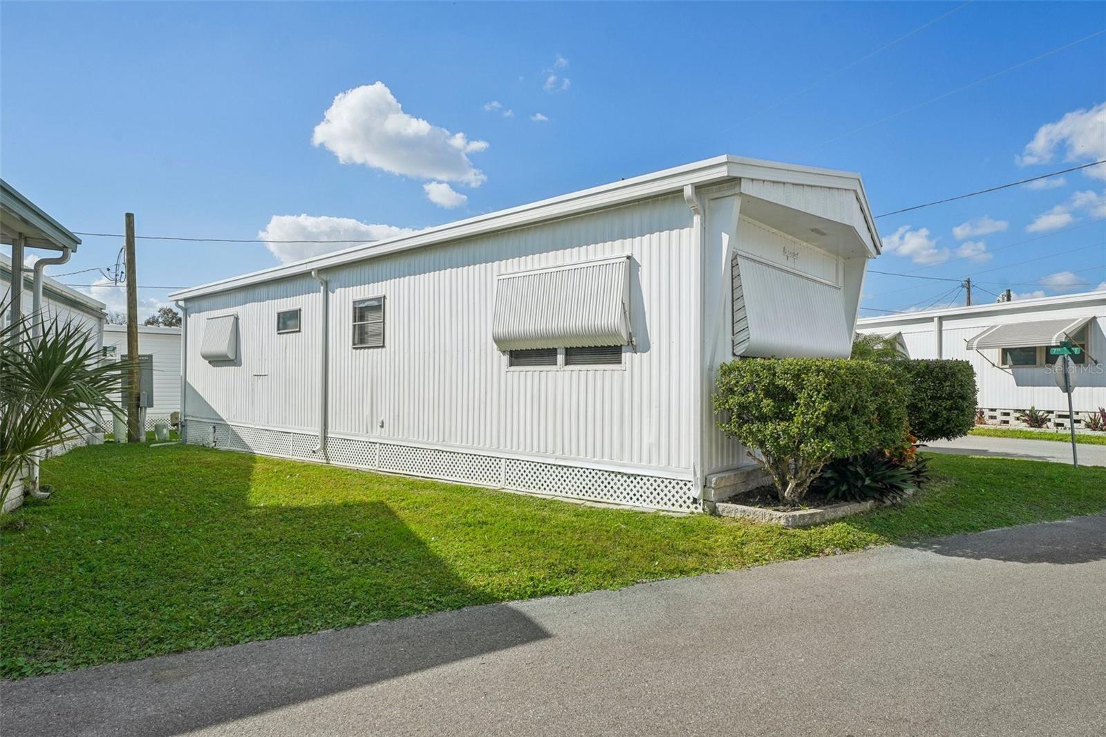 Listing photo id 17 for 1600 Old Coachman Road 709