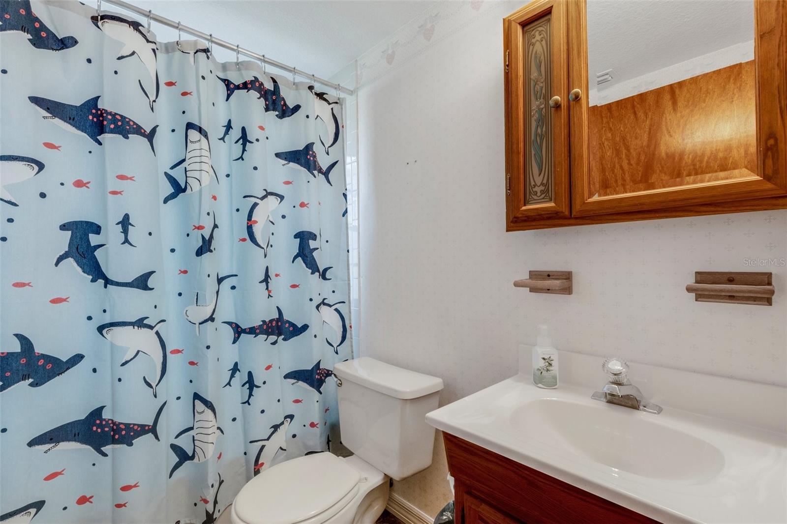 Image 13 of 52 For 80 Squire Court
