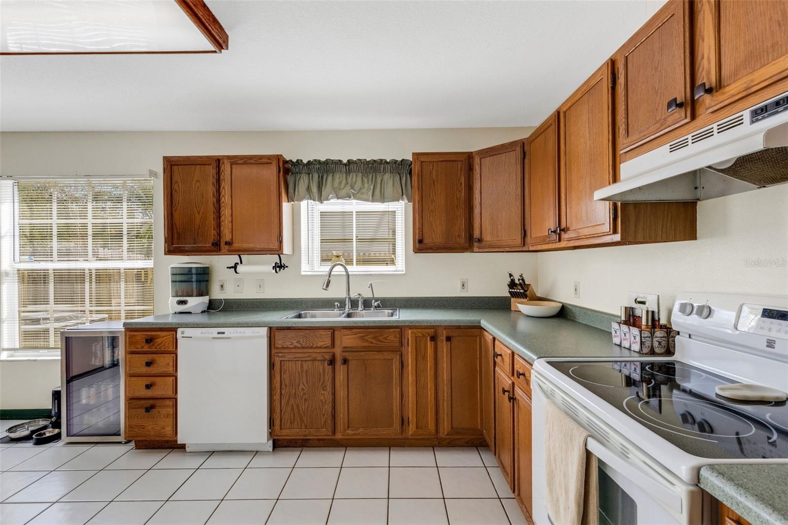 Image 3 of 52 For 80 Squire Court