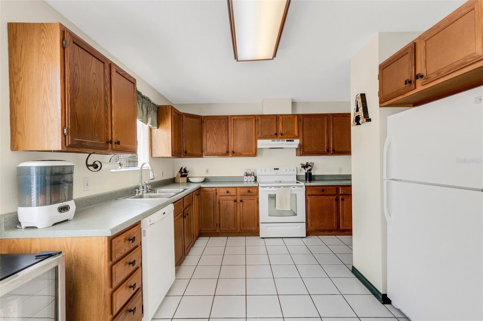 Image 30 of 52 For 80 Squire Court