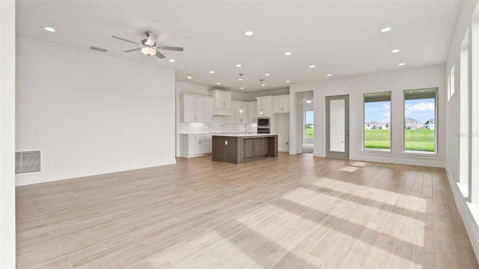 Image 4 of 22 For 3724 109th Street East