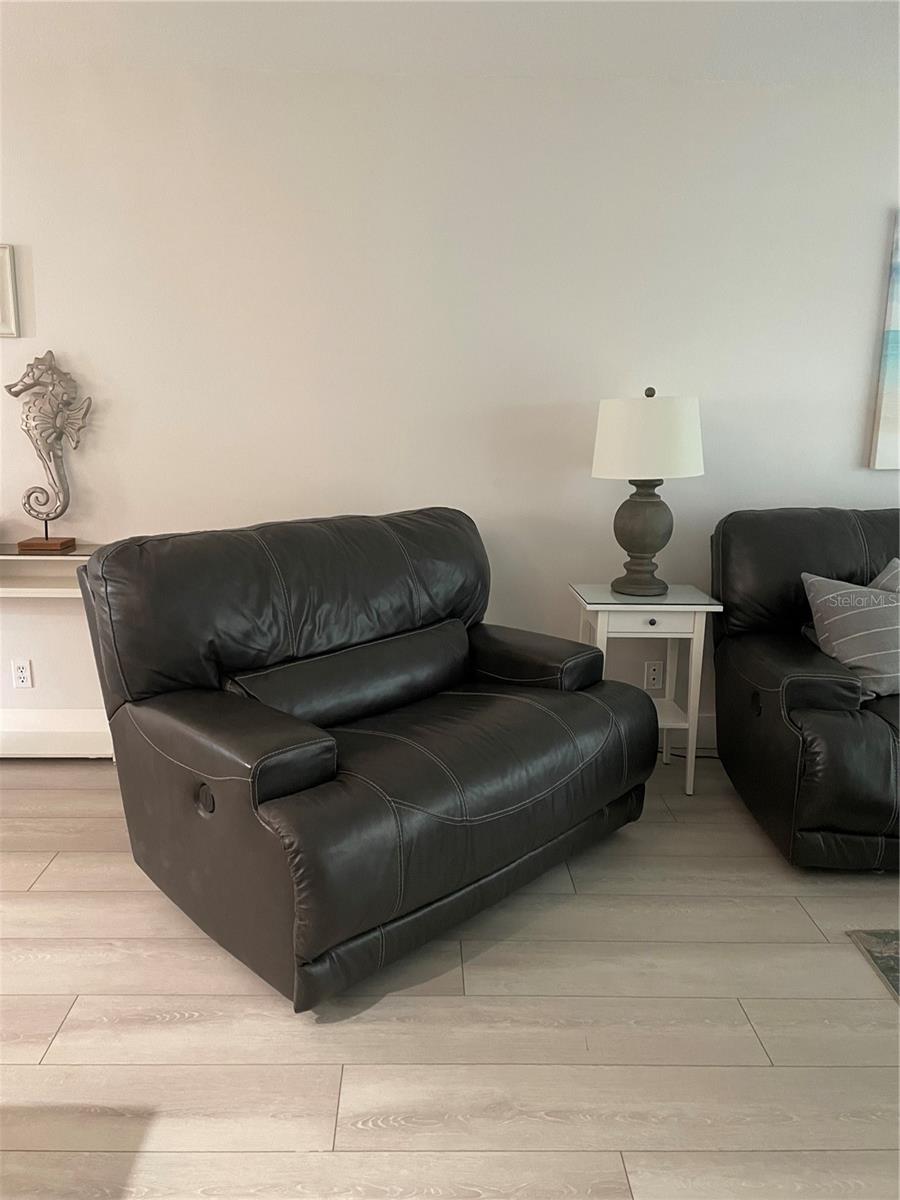Image 9 of 23 For 5702 Puerta Del Sol Boulevard S 246