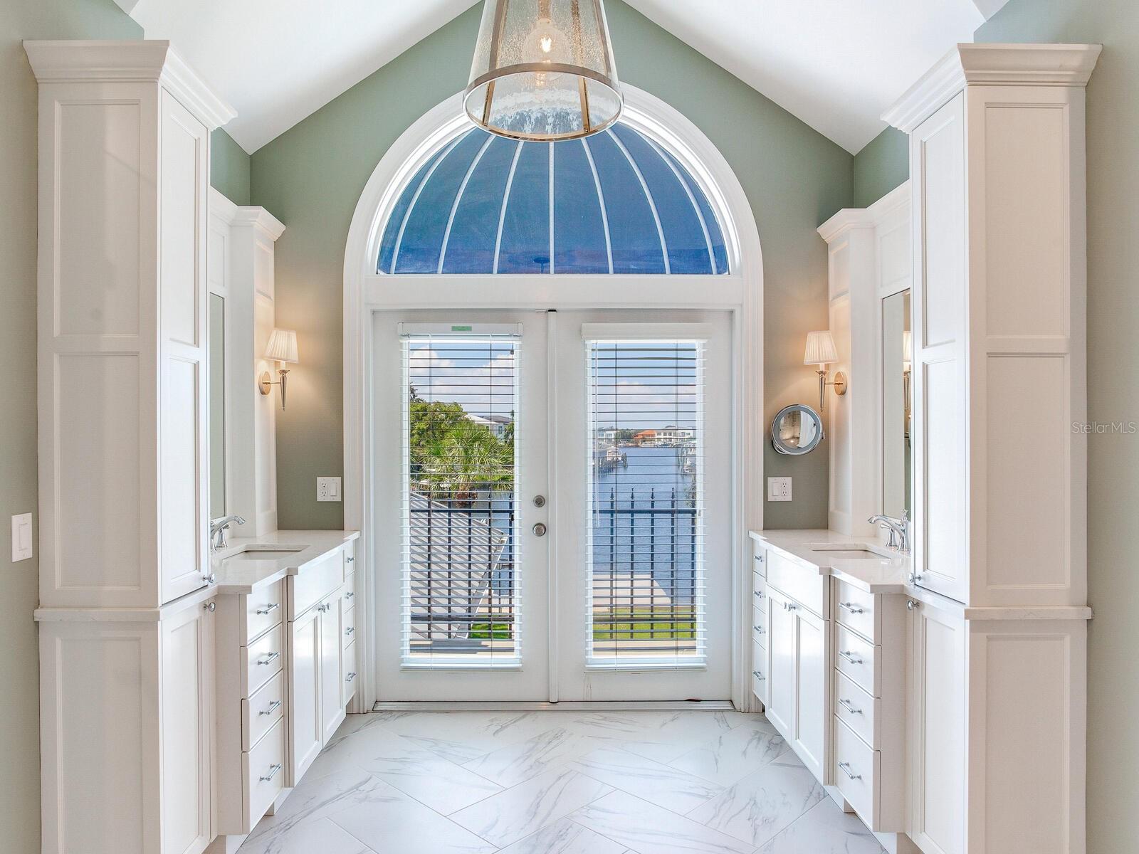 Listing photo id 19 for 2509 Dundee Street