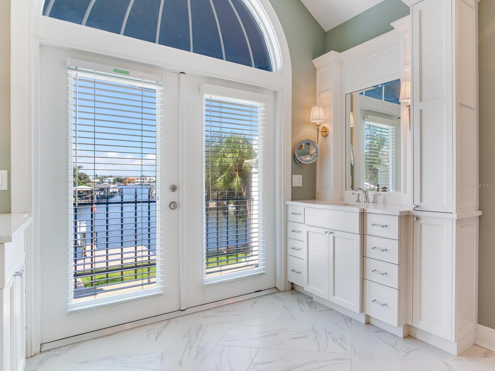Listing photo id 20 for 2509 Dundee Street