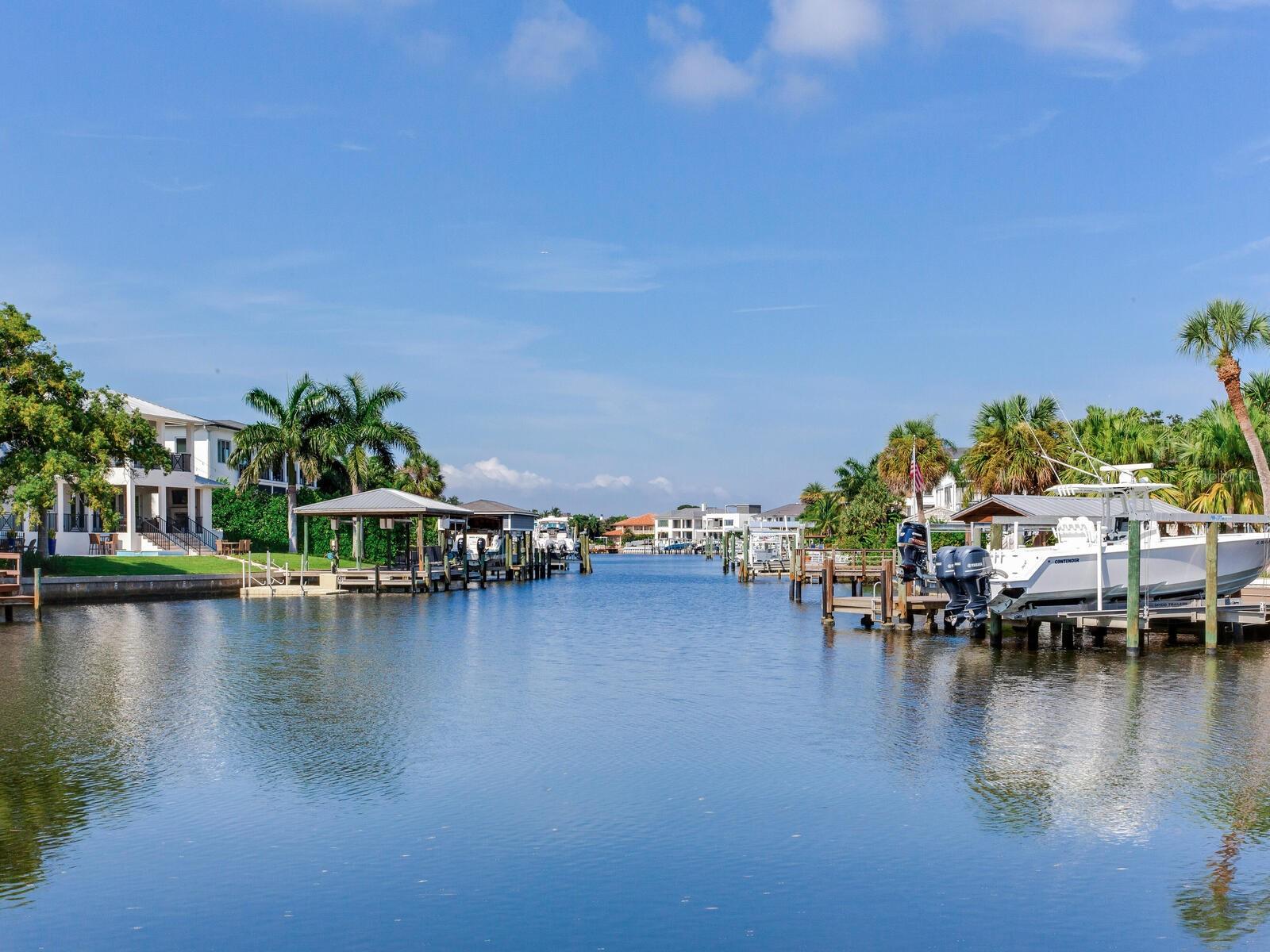 Listing photo id 32 for 2509 Dundee Street
