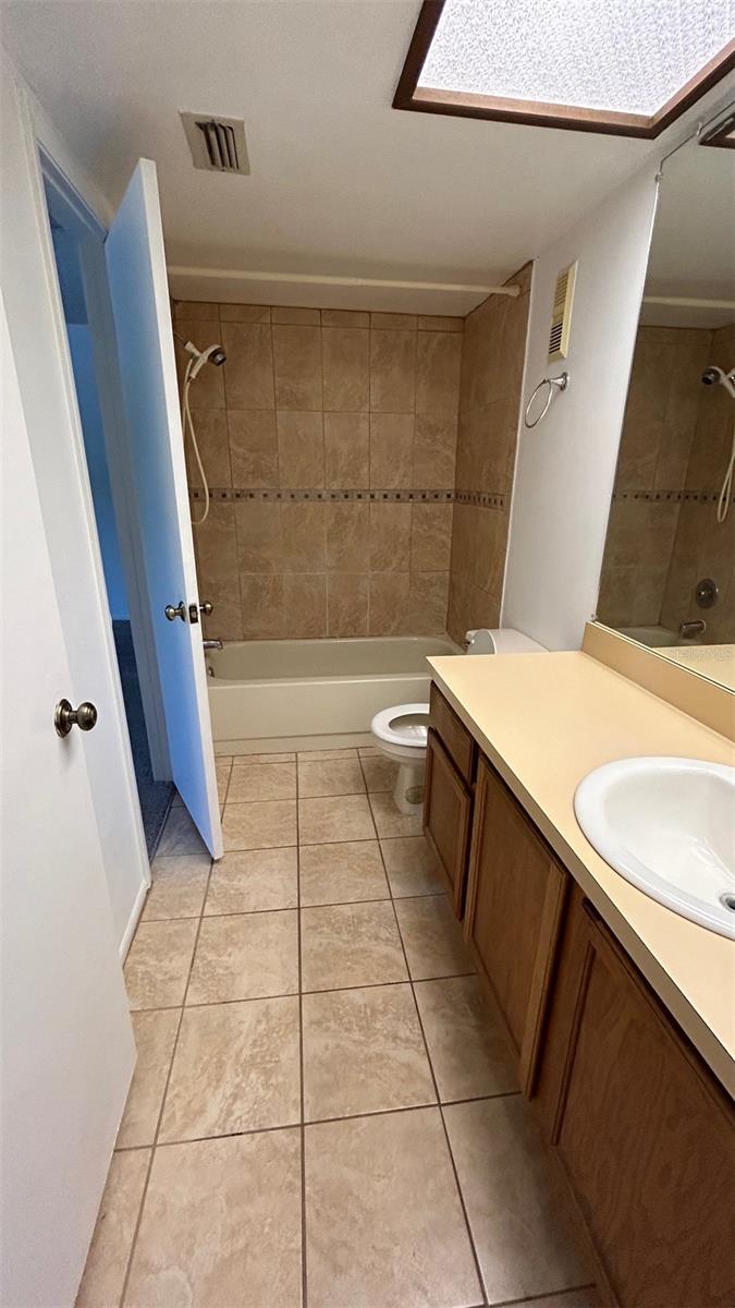 Listing photo id 14 for 4983 Puritan Circle 524