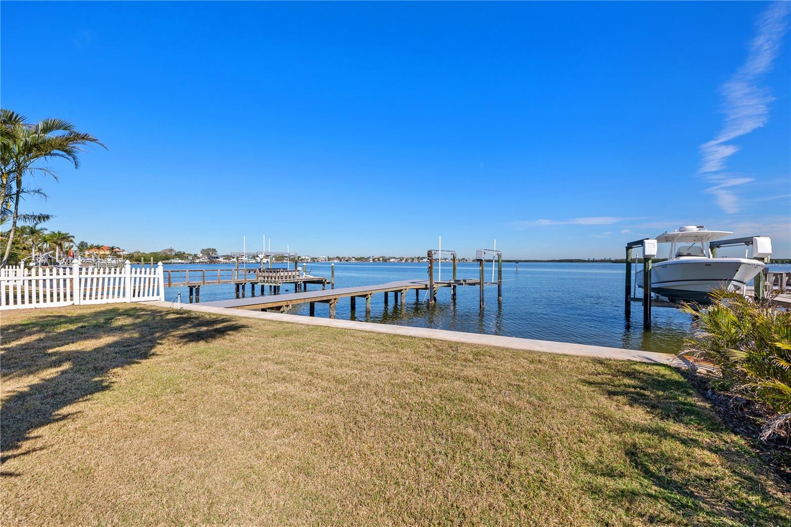 Listing photo id 84 for 1843 Bayou Grande Boulevard Ne