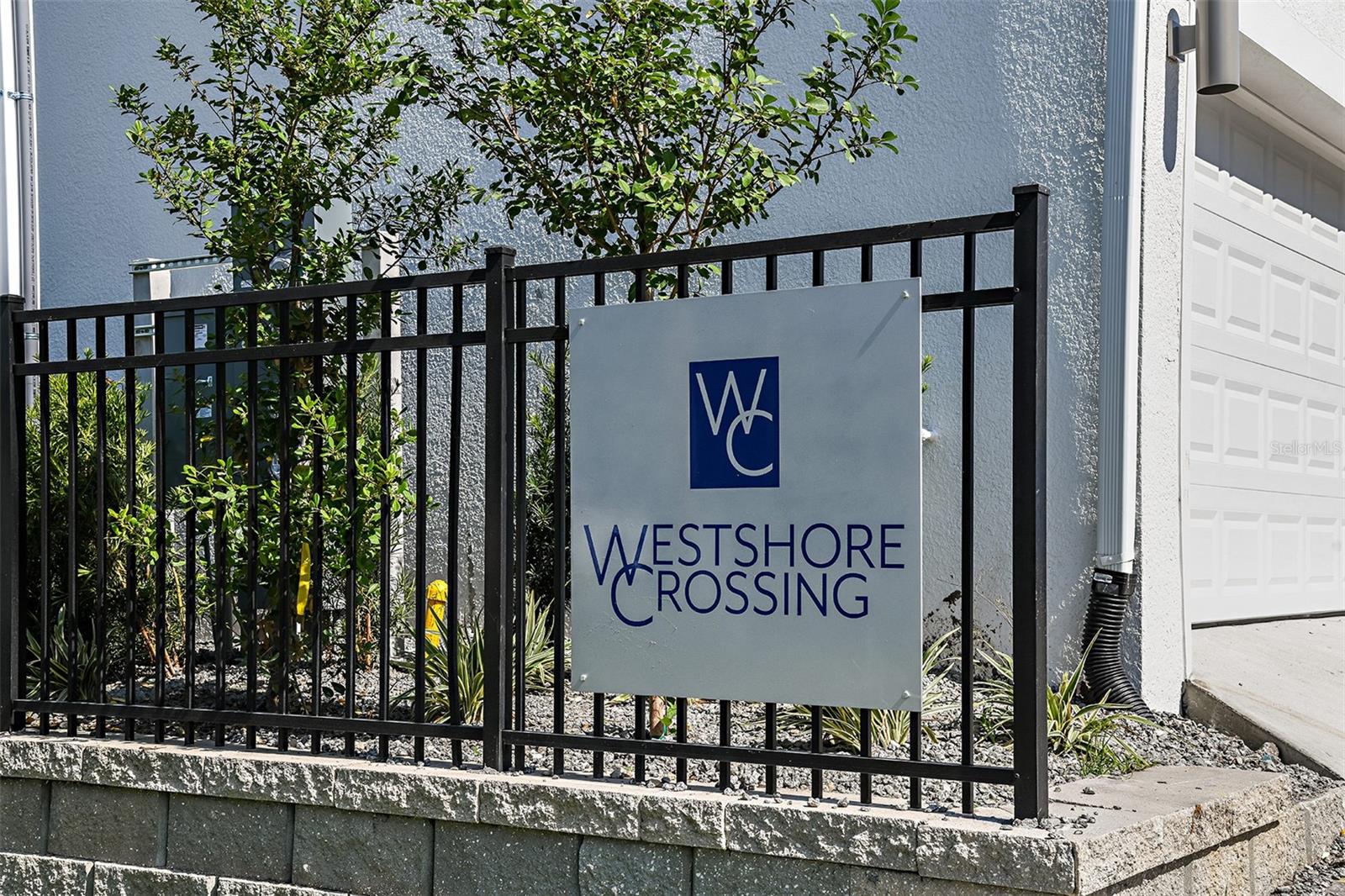 Listing photo id 7 for 4717 Mccoy Street 18