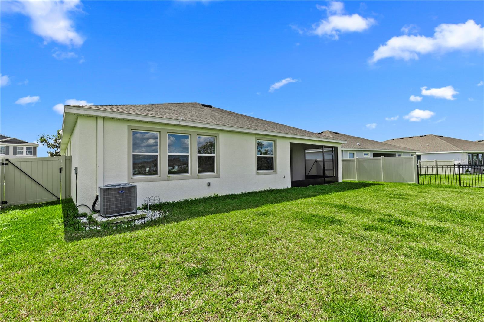 Listing photo id 43 for 3528 Golden Wheat Lane