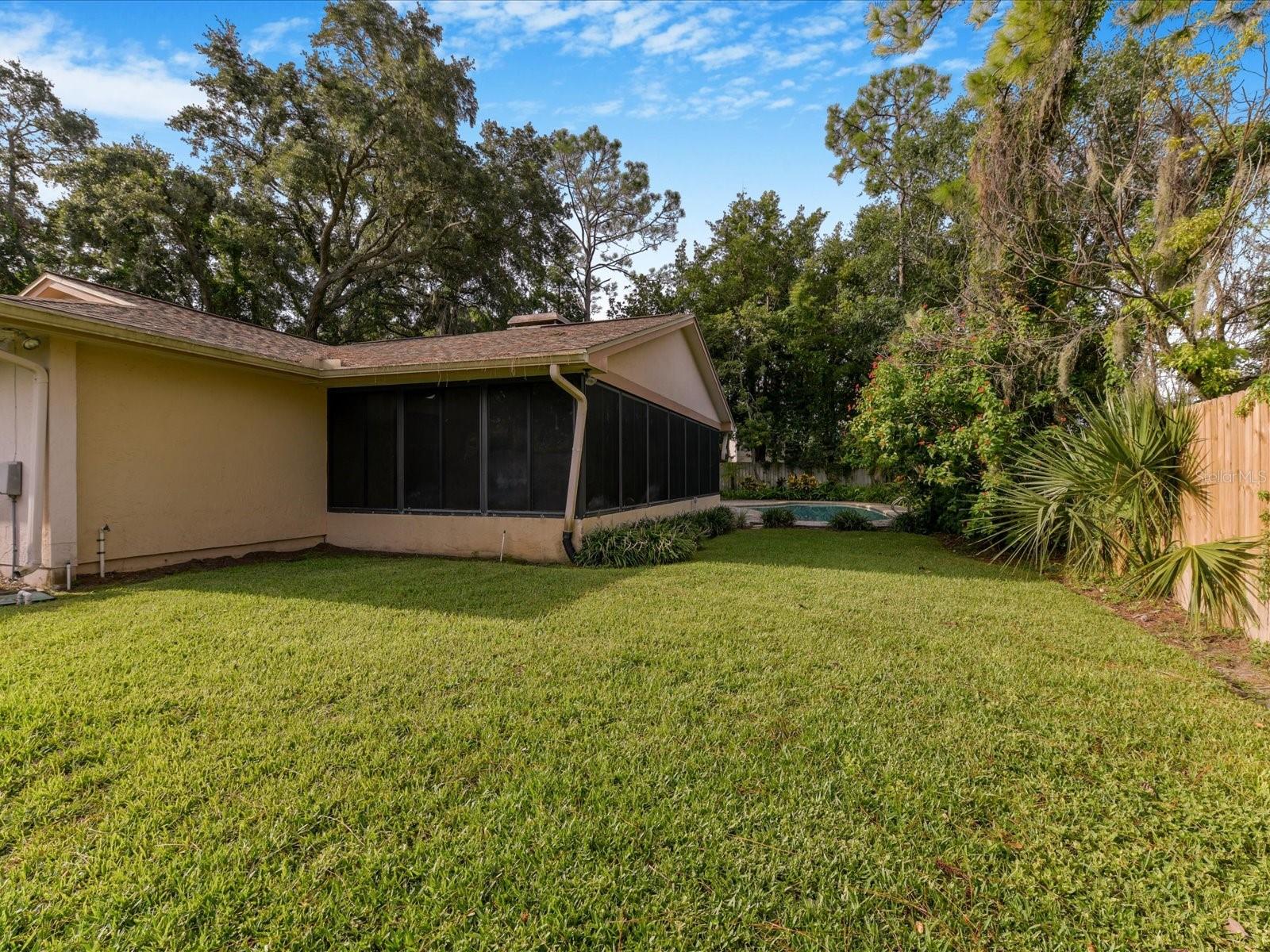 Image 54 of 70 For 13304 Meadowwood Court