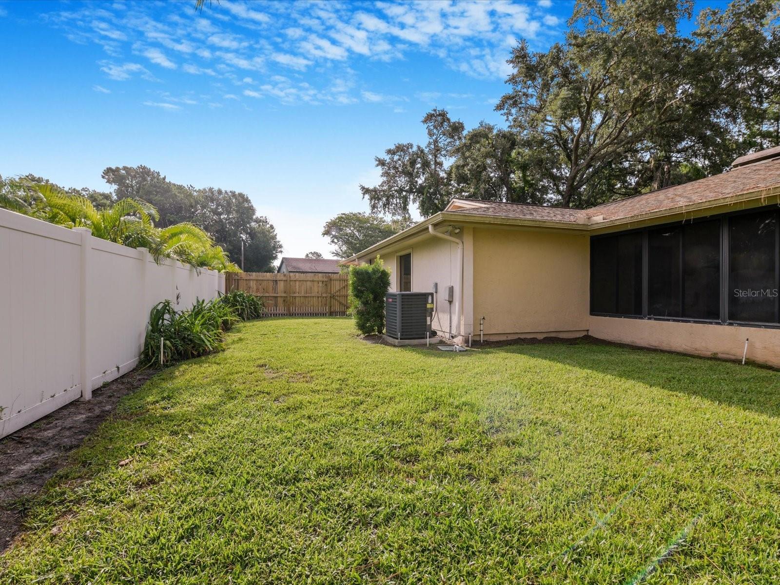 Image 55 of 70 For 13304 Meadowwood Court