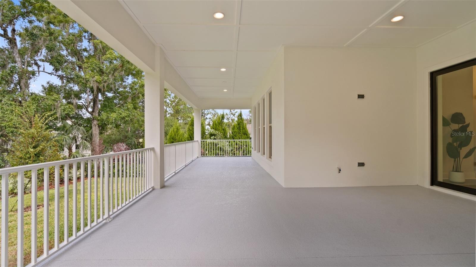 Image 16 of 25 For 6614 Summit View Drive