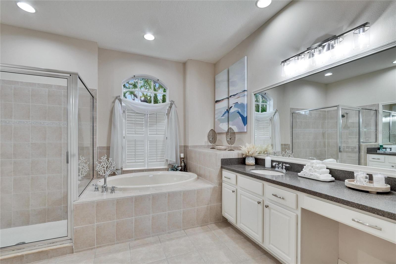 Listing photo id 22 for 1220 Emerald Hill Way