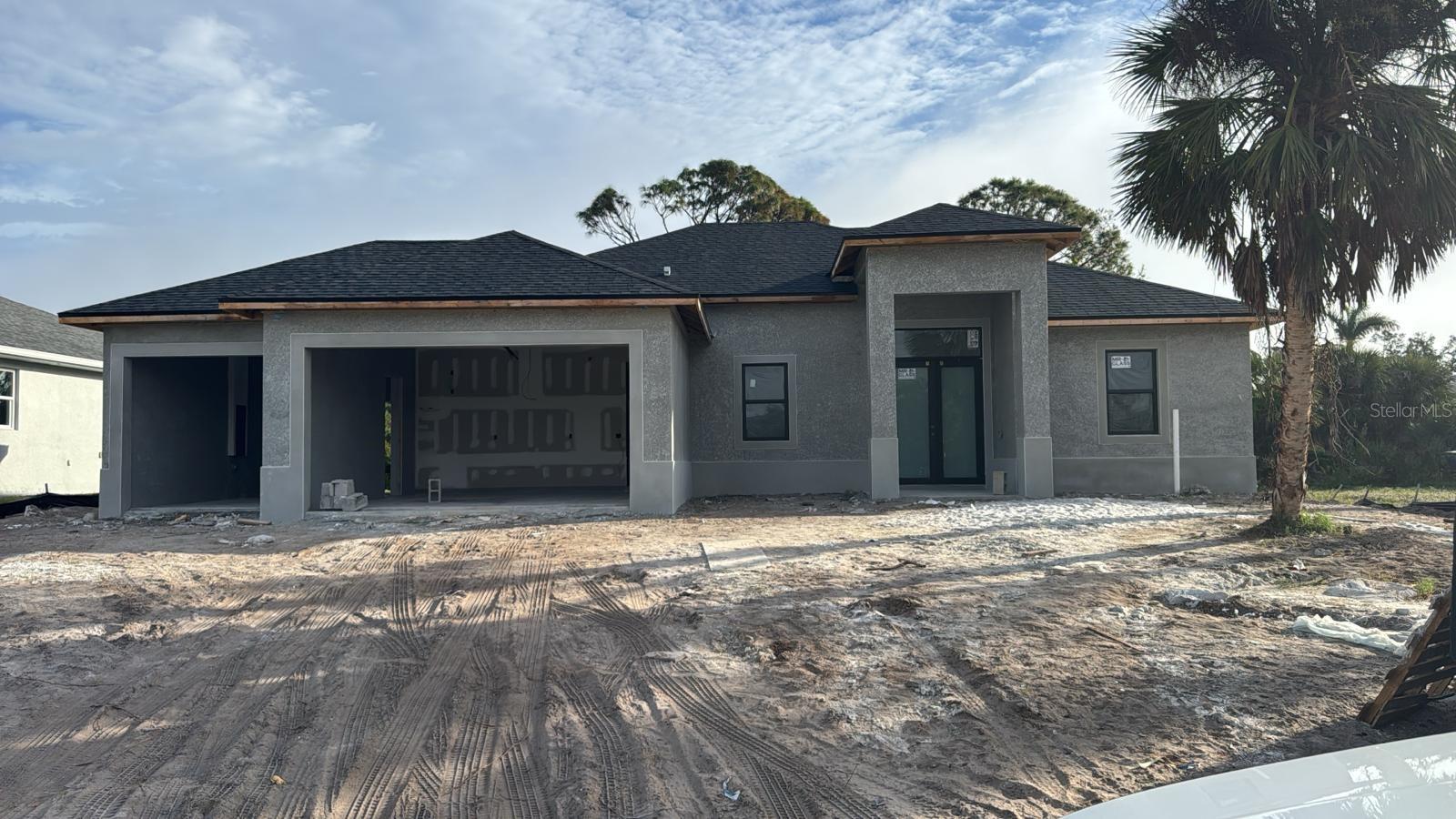 Listing photo id 5 for 9 Tee View Road