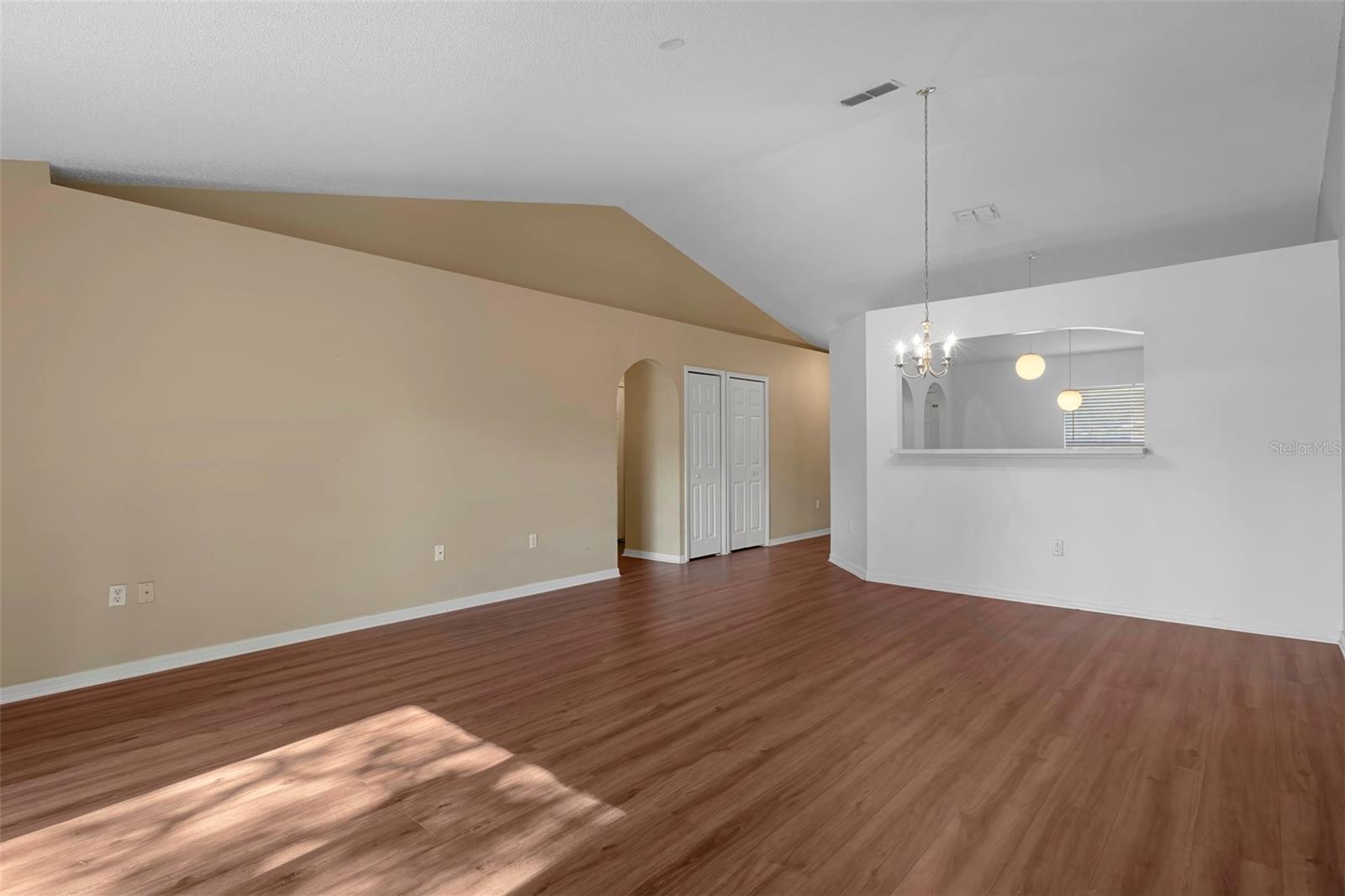 Image 10 of 38 For 2156 Deltona Boulevard