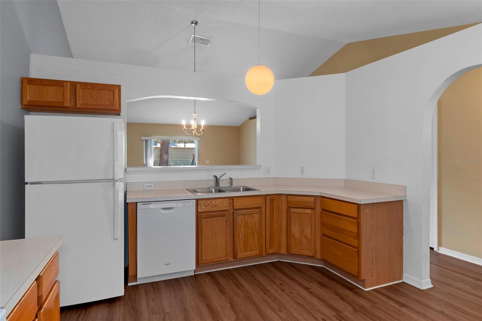 Image 15 of 38 For 2156 Deltona Boulevard