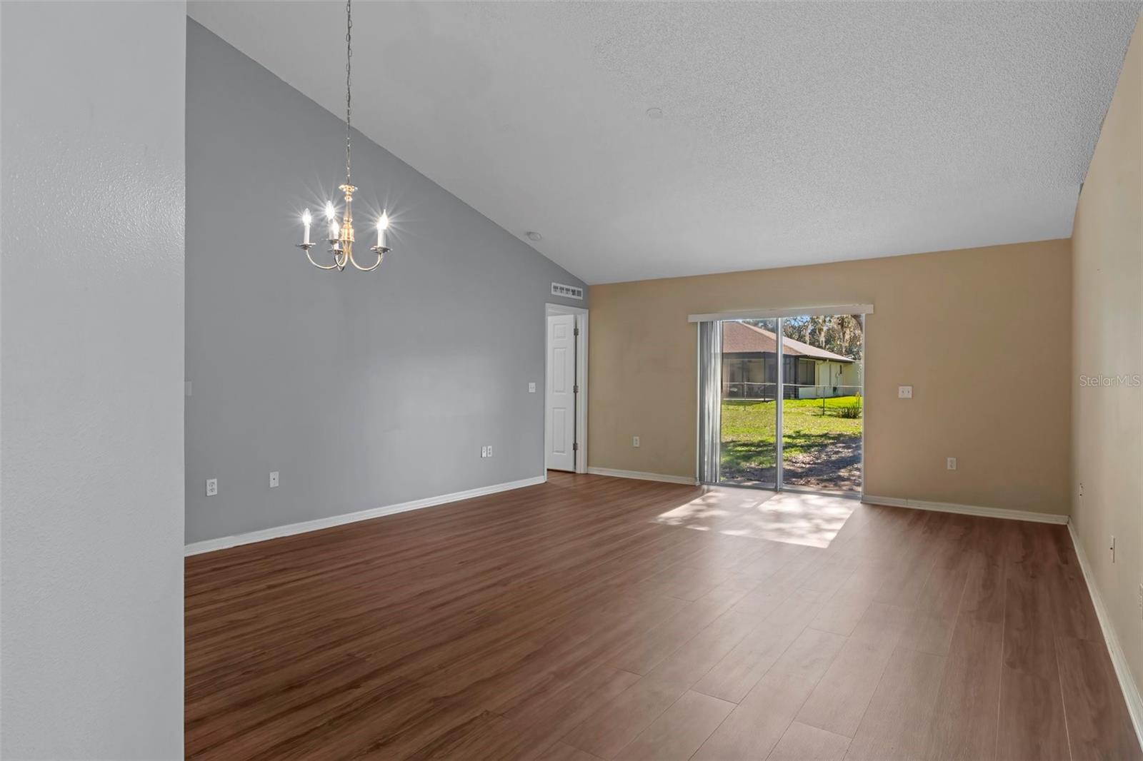 Image 7 of 38 For 2156 Deltona Boulevard