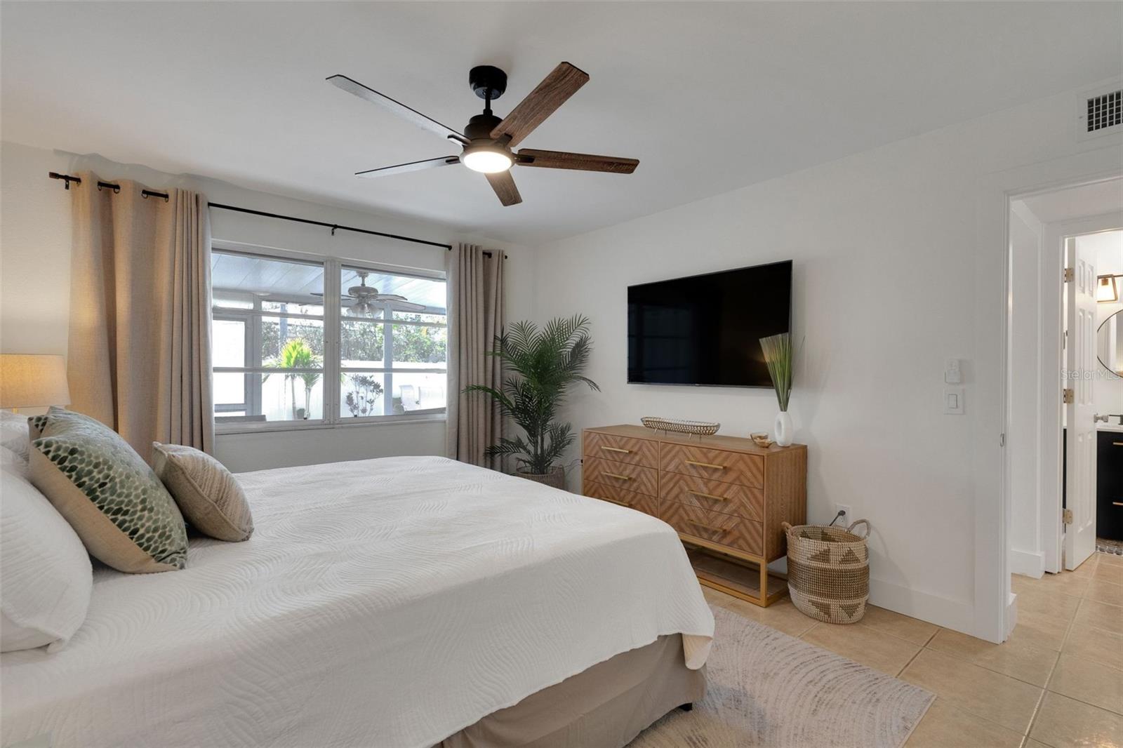 Image 14 of 32 For 423 62nd Street