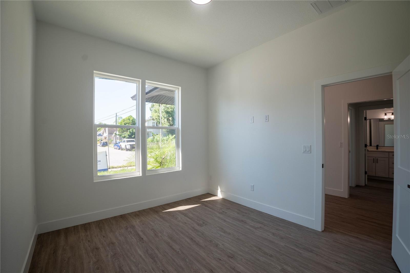 Image 8 of 48 For 1014 21st Avenue