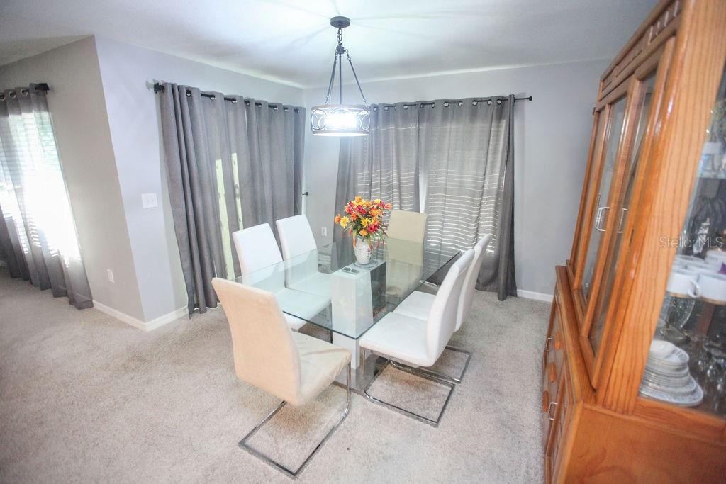 Listing photo id 12 for 7771 Davie Ray Drive