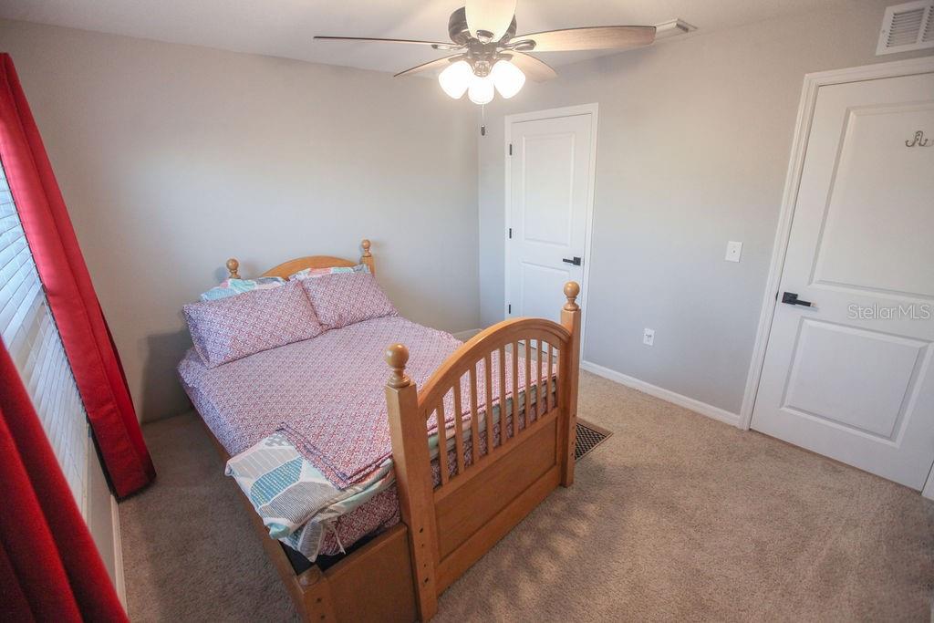Listing photo id 19 for 7771 Davie Ray Drive