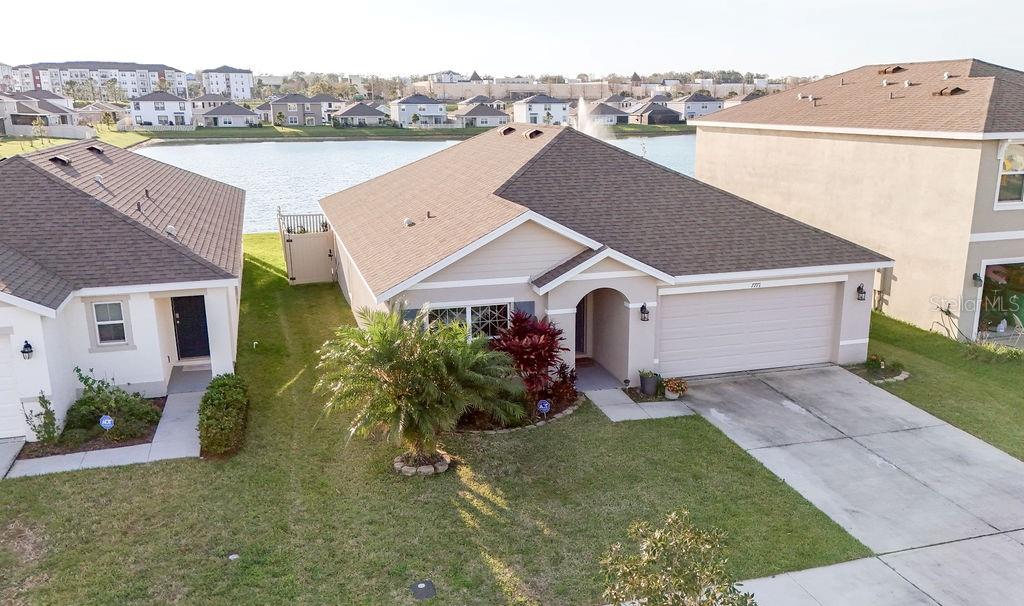 Listing photo id 2 for 7771 Davie Ray Drive