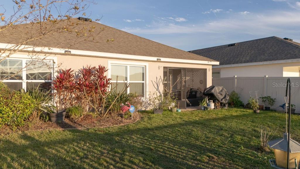 Listing photo id 4 for 7771 Davie Ray Drive