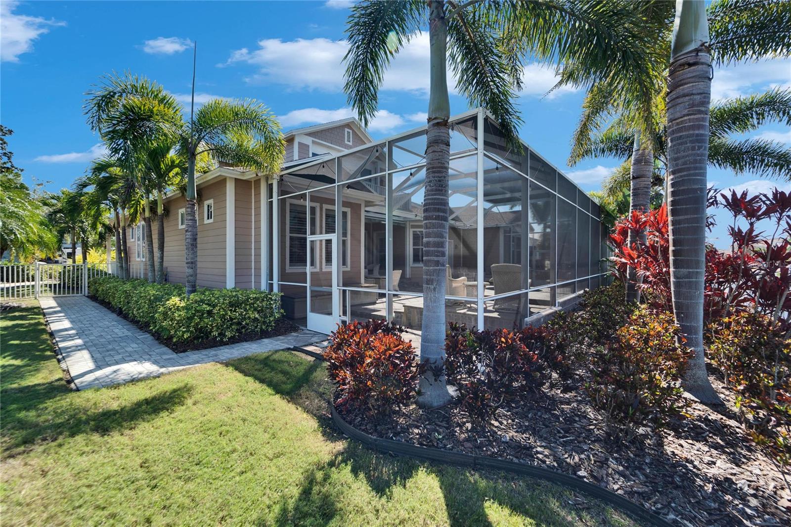 Image 19 of 100 For 5616 Seagrass Place