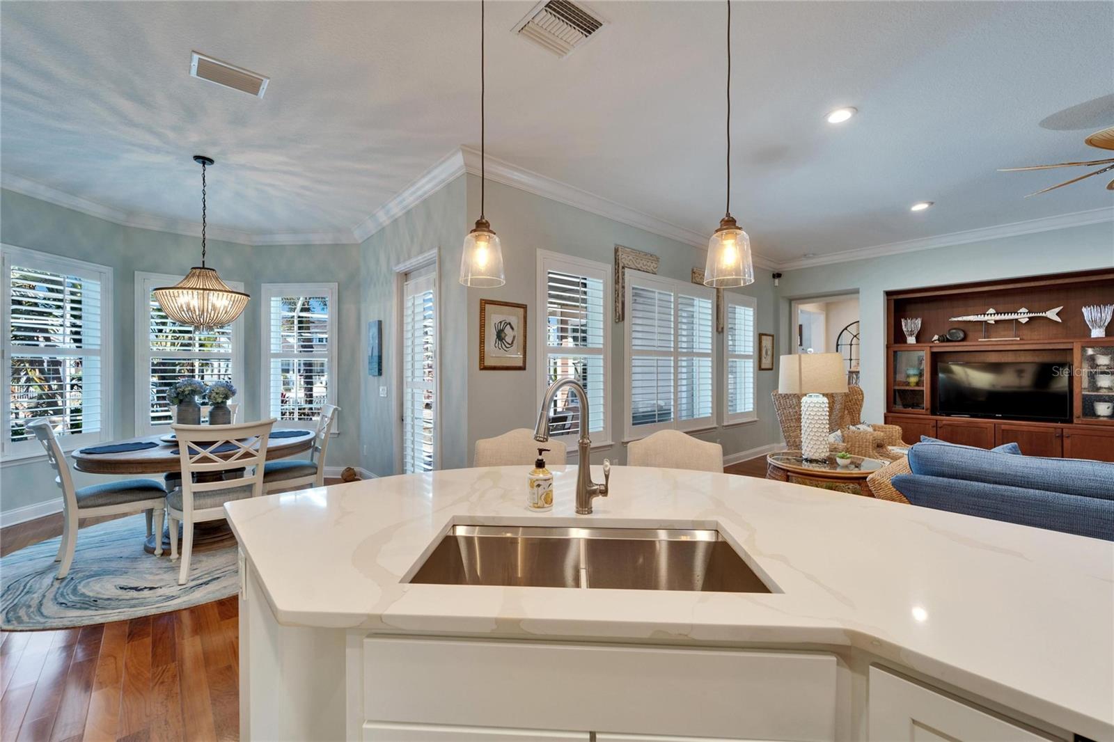 Image 45 of 100 For 5616 Seagrass Place
