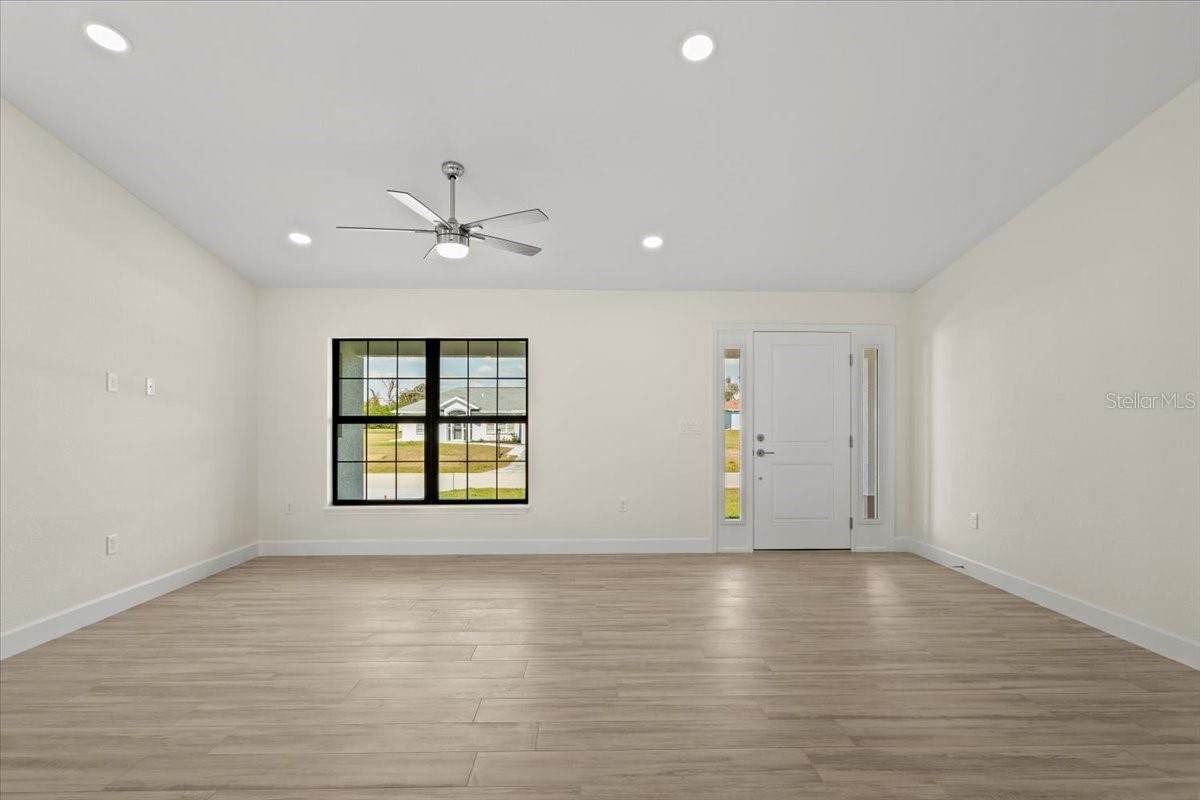 Image 12 of 51 For 7235 Peacock Lane