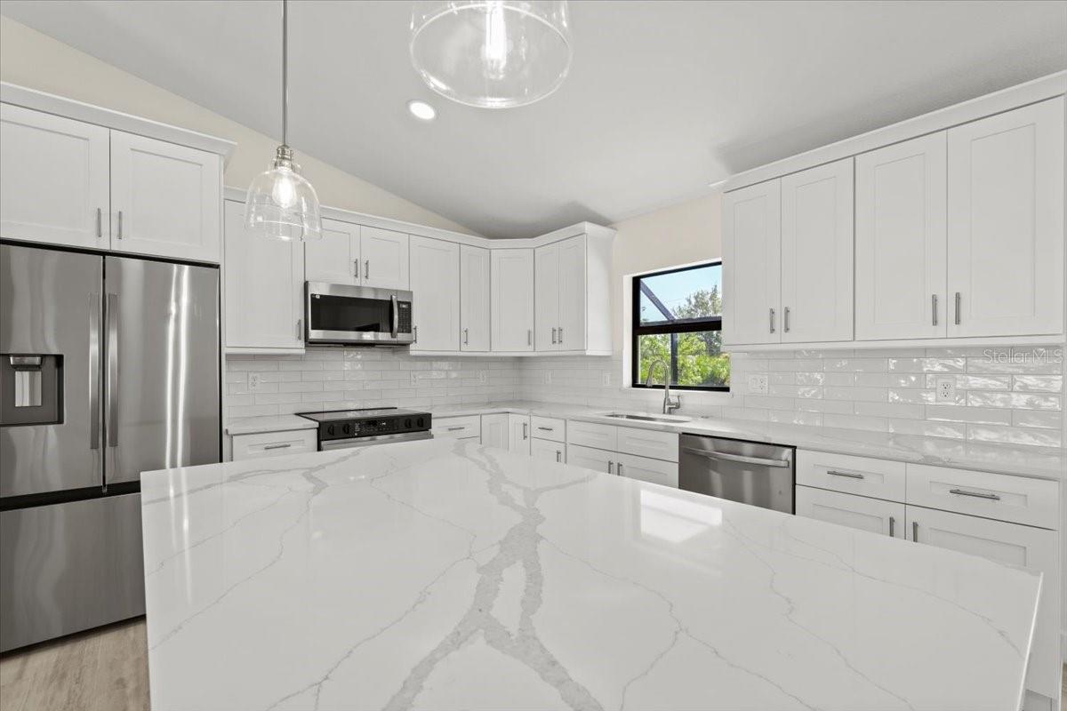 Image 14 of 51 For 7235 Peacock Lane