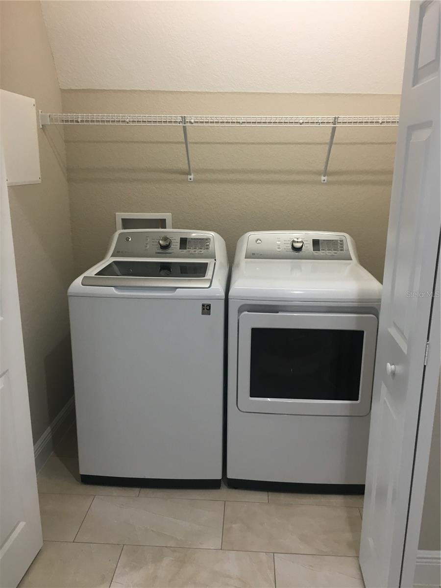 Listing photo id 12 for 1214 Godavari Way
