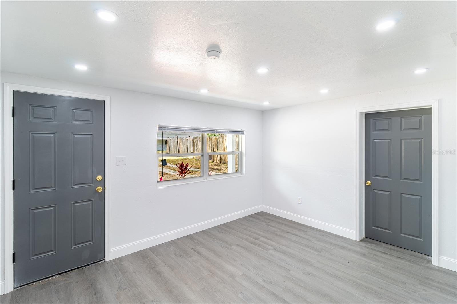 Image 6 of 20 For 9607 13th Street