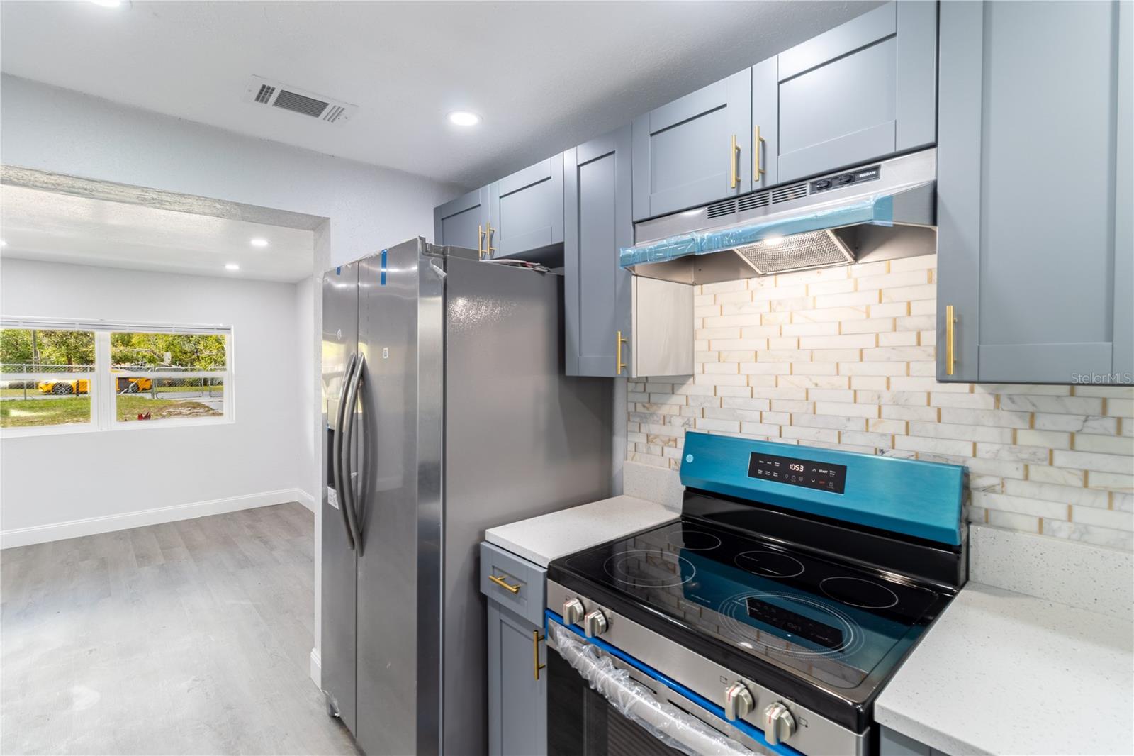 Image 9 of 20 For 9607 13th Street