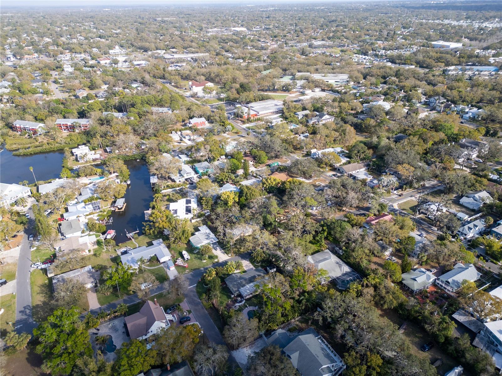 Listing photo id 26 for 613 Orange Street