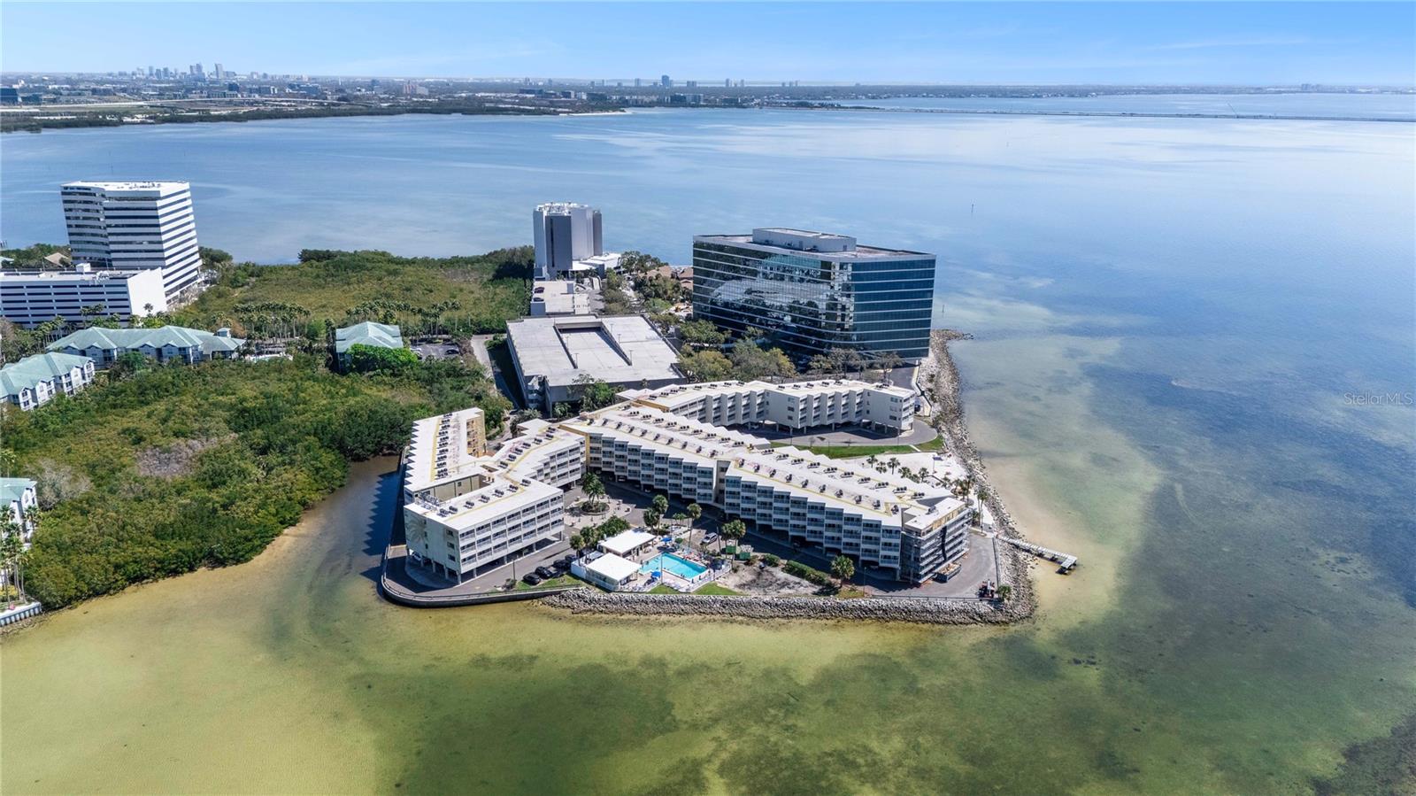 Image 18 of 24 For 2506 Rocky Point Drive 242