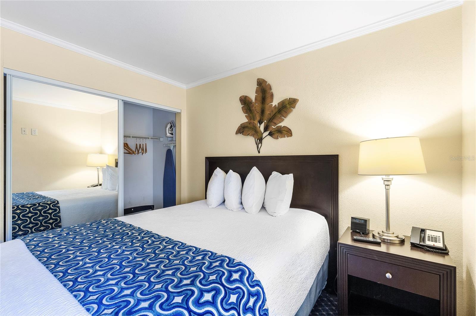 Image 5 of 24 For 2506 Rocky Point Drive 242