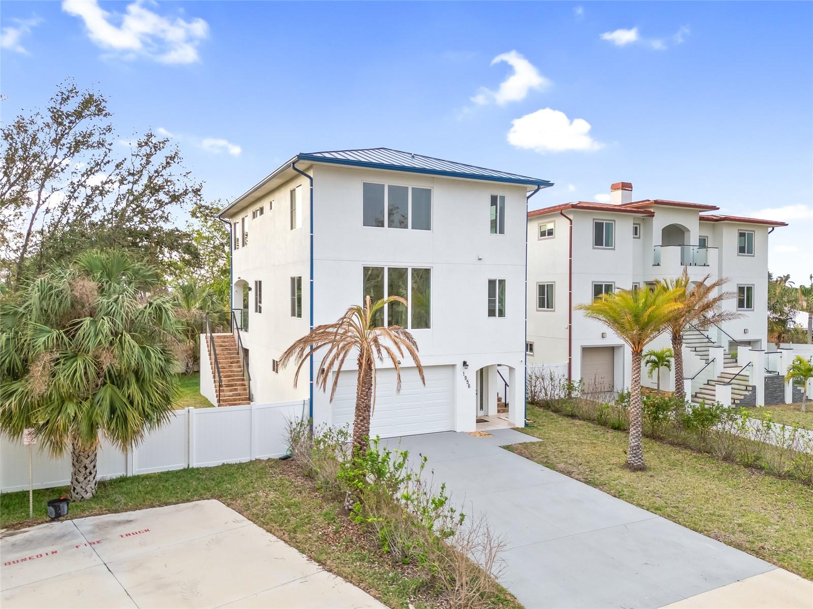 Listing photo id 46 for 1956 Cedar Drive