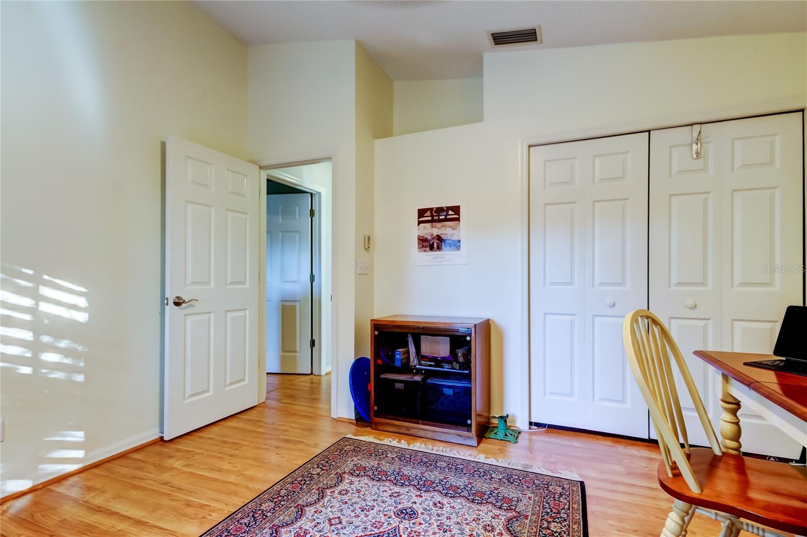 Image 30 of 58 For 510 Pine Avenue S