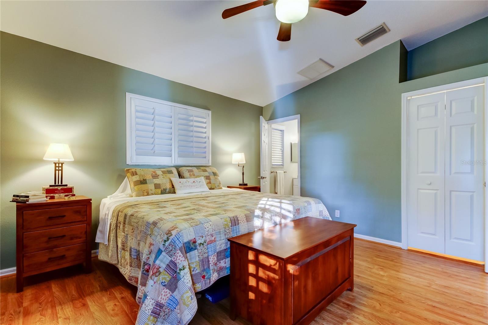 Image 33 of 58 For 510 Pine Avenue S