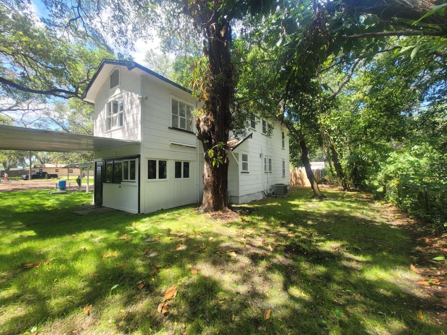 Image 2 of 24 For 5121 40th Avenue N
