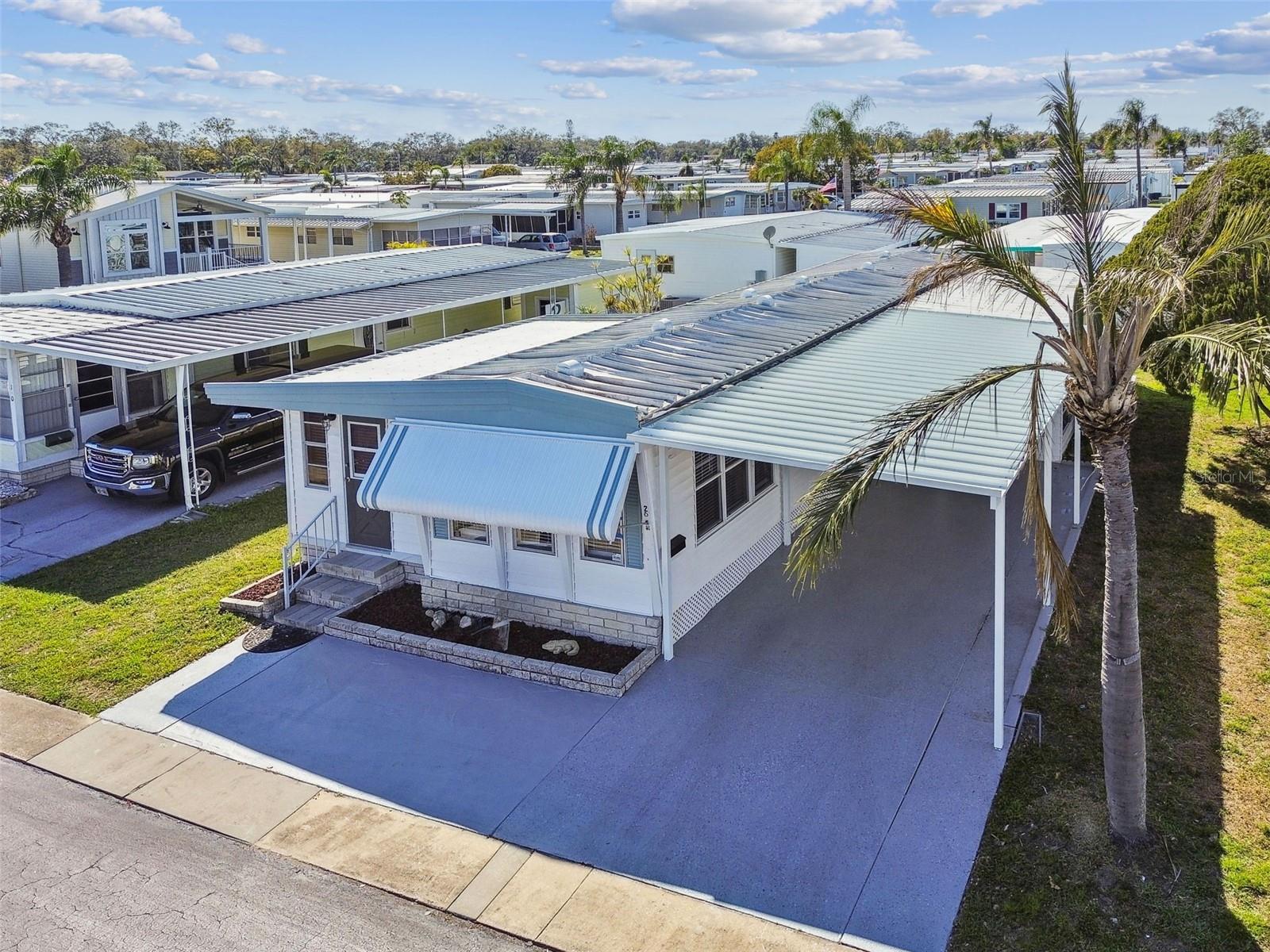 Image 47 of 74 For 12651 Seminole Boulevard 2o