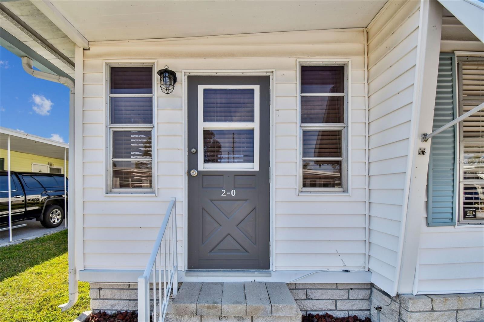 Image 8 of 74 For 12651 Seminole Boulevard 2o